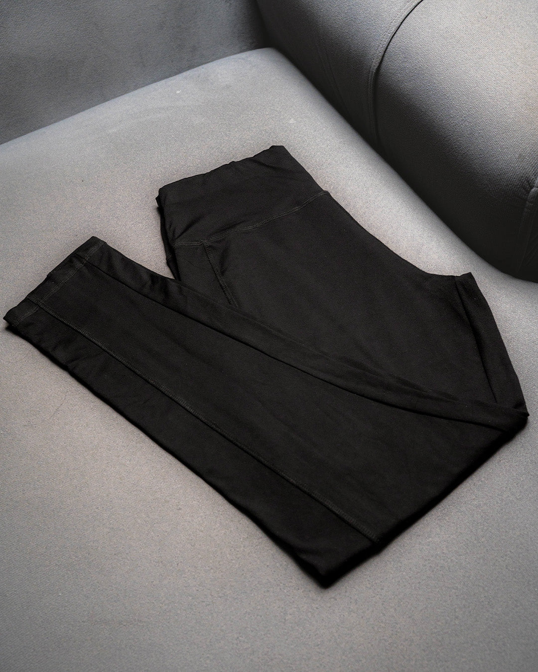 Ladies Yoga Leggings with pocket (Black) -L326