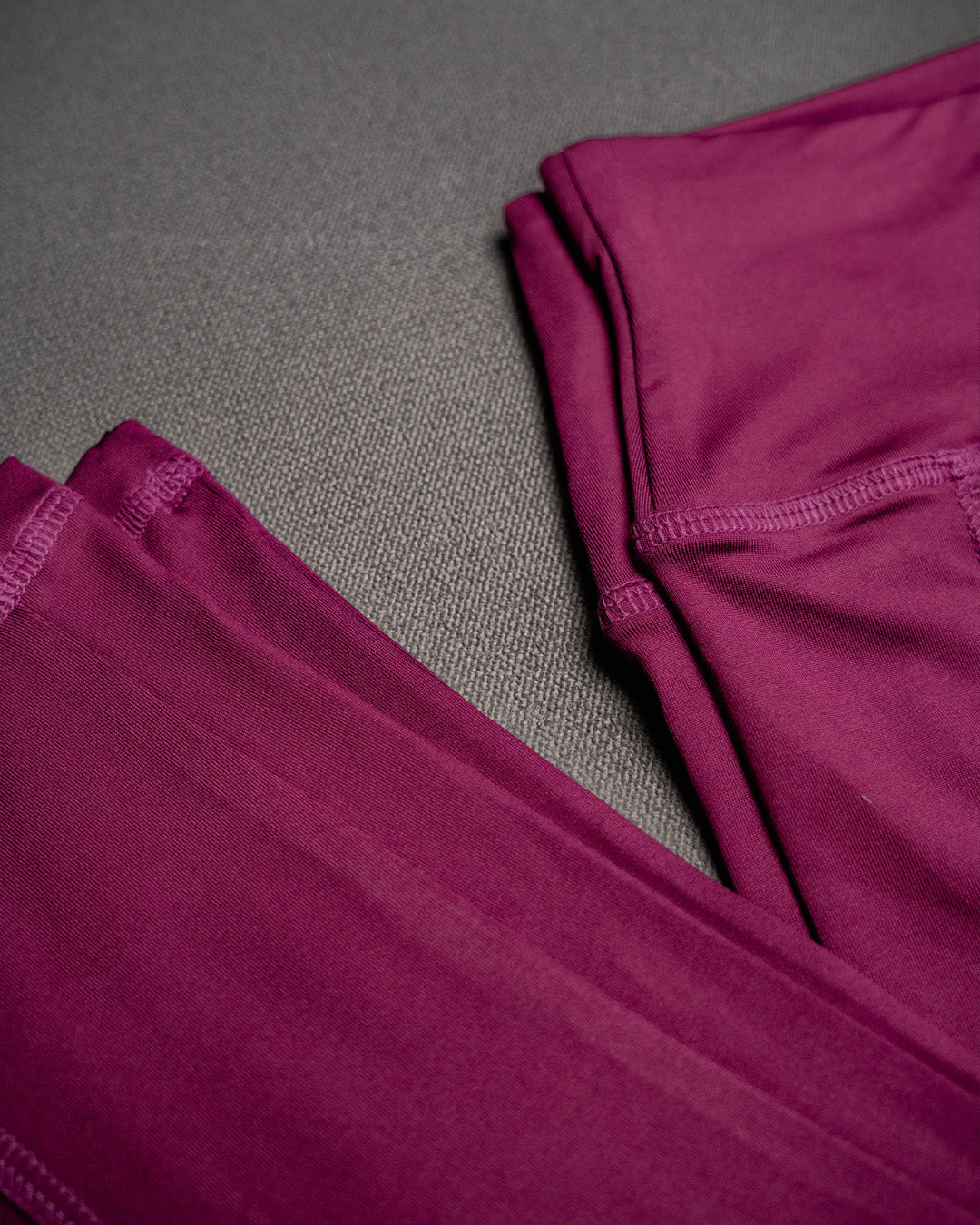 Ladies Yoga Leggings with pocket (Magenta)-L324